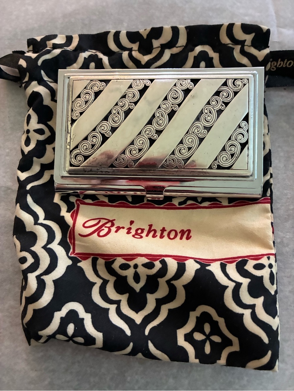 Brighton EUC Vintage Kismet Card Case/Money holder in compact w/mirror &dust bag - Picture 5 of 10